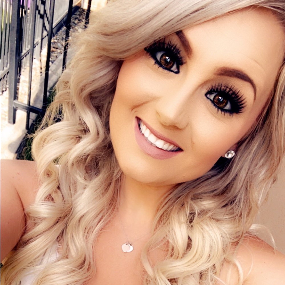 Meet your Posher, Jessica